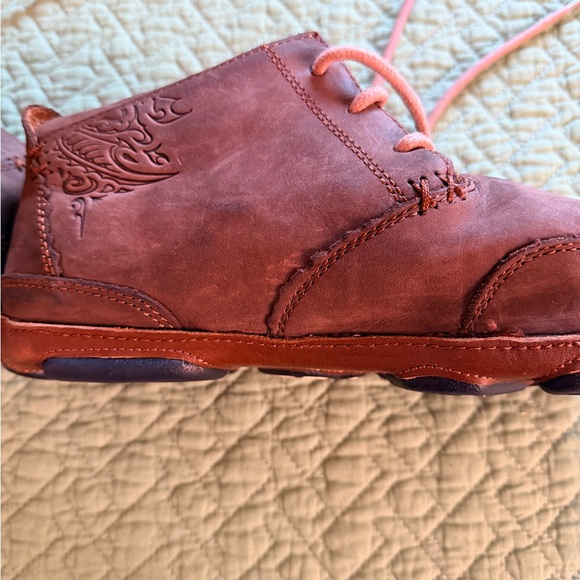 OluKai Men's Tan Chukka Boots - Picture 7 of 10